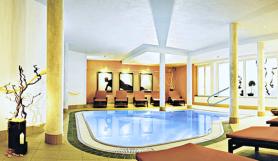 Rakouský hotel Tschirgantblick s bazénem