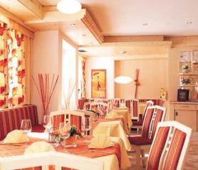 Rakouský hotel Wiese s jídelnou