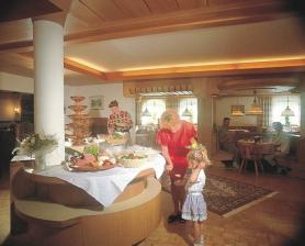 Rakouský hotel Seppl s jídelnou