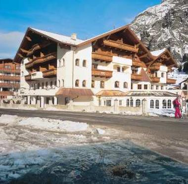 Rakouský hotel Mittagskogel v zimě