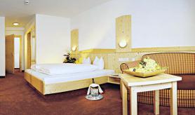 Rakouský hotel Tschirgantblick - ubytování