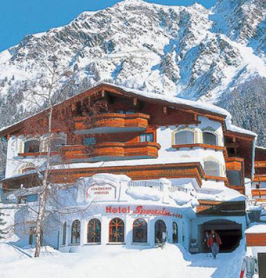 Rakouský hotel Sportalm v zimě