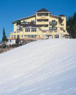 Rakouský hotel Panorama v zimě